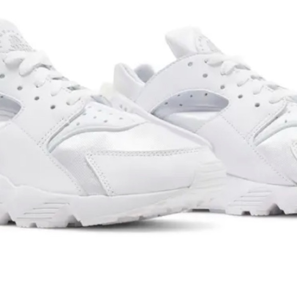 Nike Women's Athletic Shoes - White